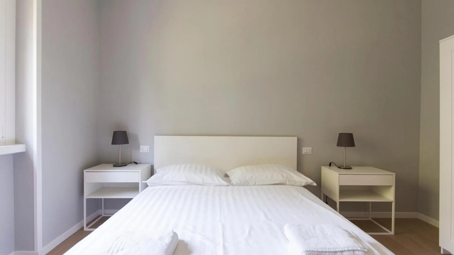 Youhosty - Solari 43 Apartment Milan