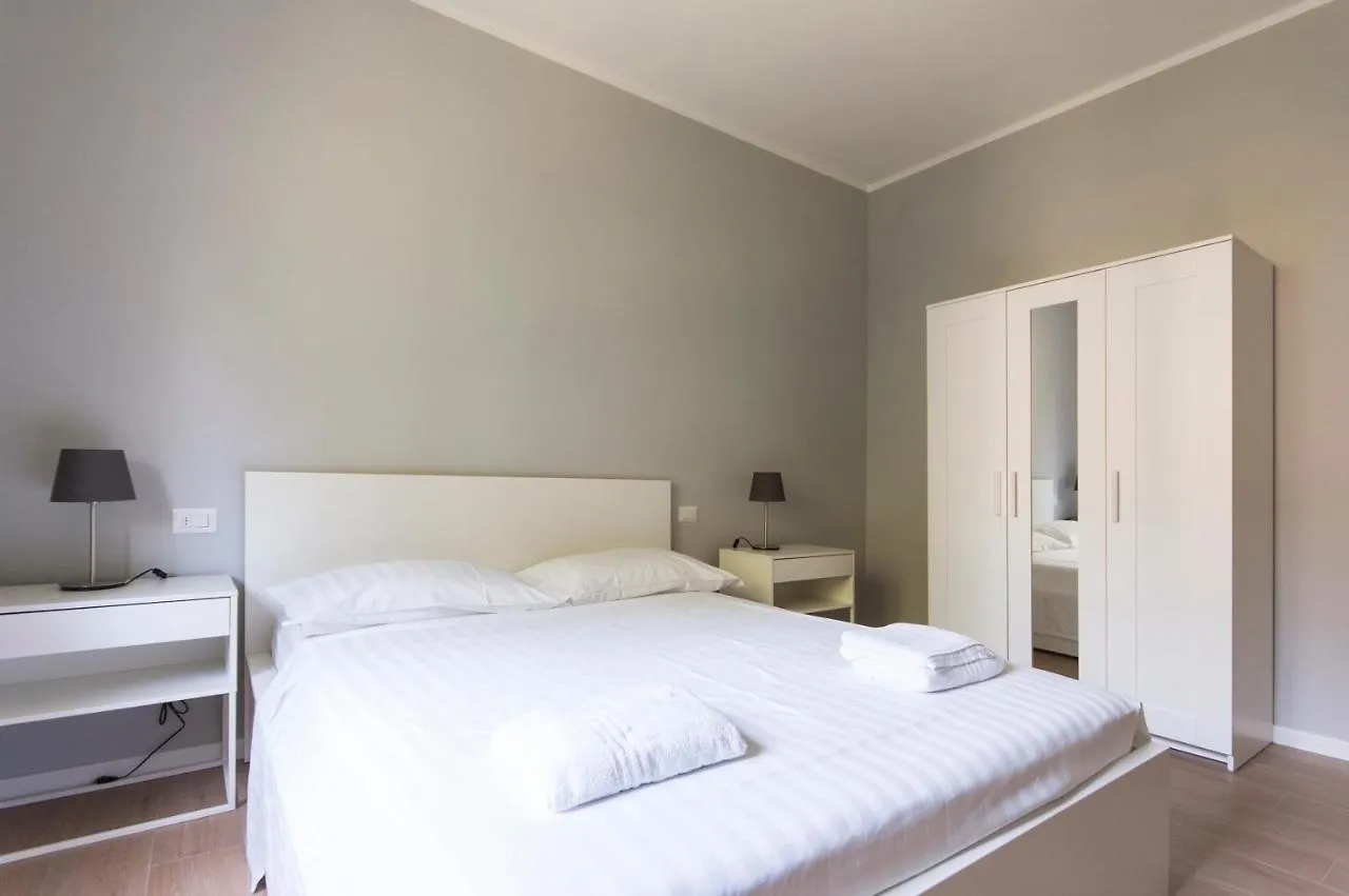 Youhosty - Solari 43 Apartment Milan