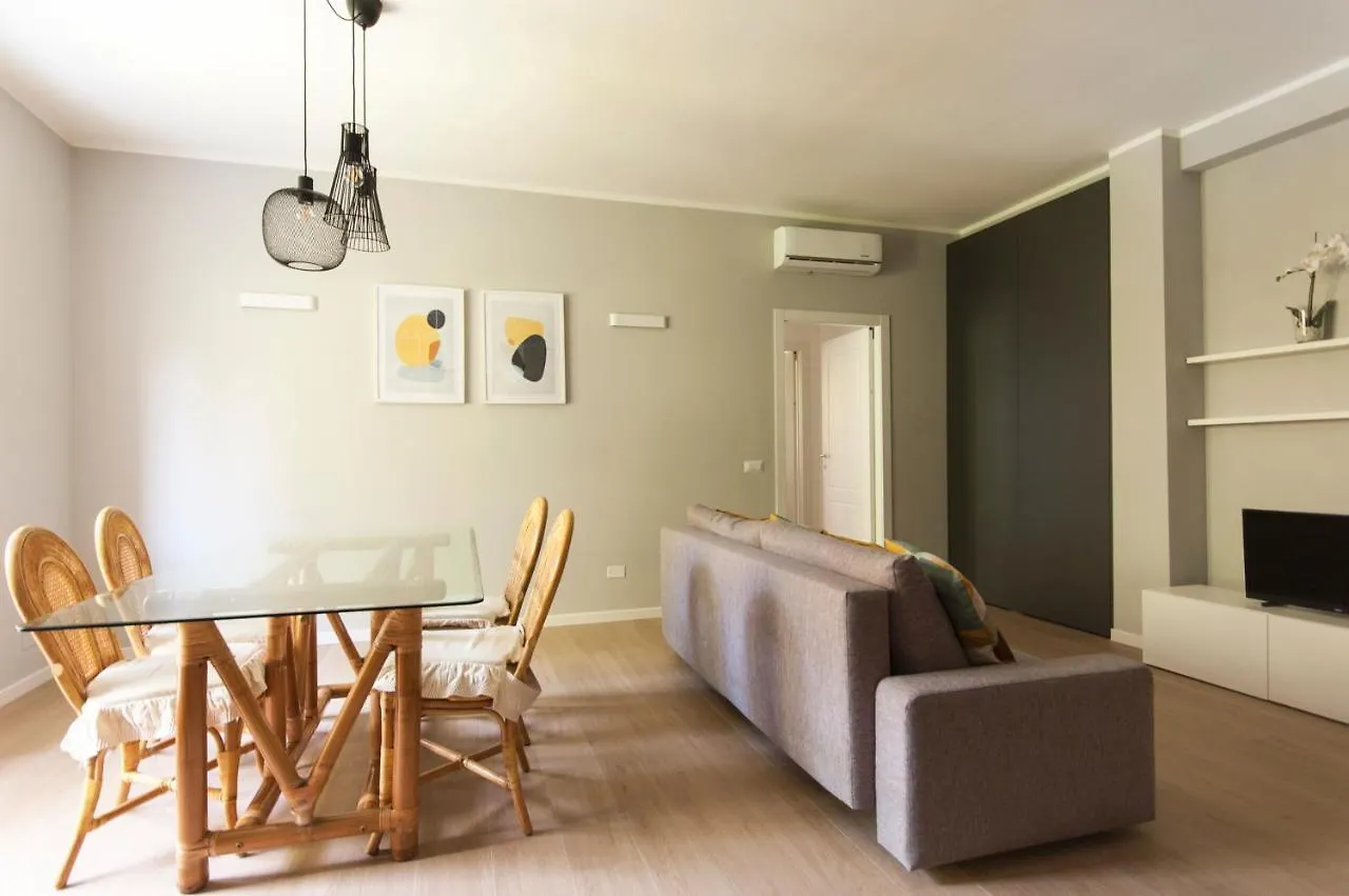 Youhosty - Solari 43 Apartment Milan